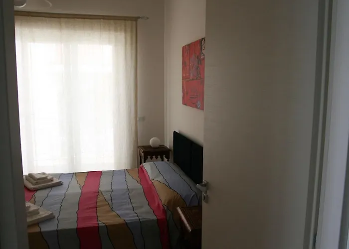 Laura Am - P1 By Interhome פיצו