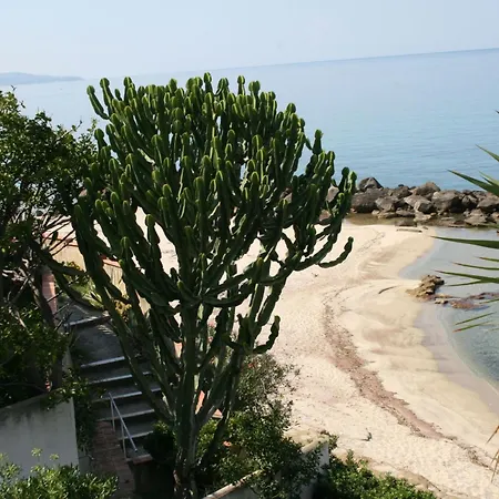Laura Am - P1 By Interhome Pizzo (Calabria)