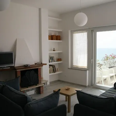 Laura Am - P1 By Interhome Pizzo