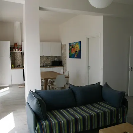 Laura Am - P1 By Interhome Pizzo (Calabria)