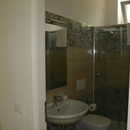Laura Am - P1 By Interhome * Pizzo (Calabria)