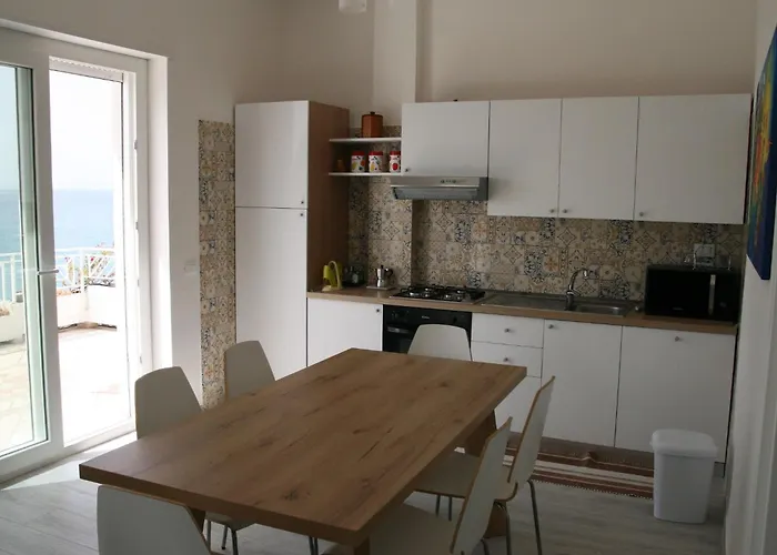 Laura Am - P1 By Interhome Pizzo (Calabria)