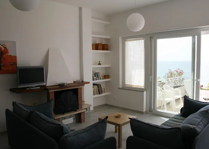 Laura Am - P1 By Interhome Pizzo