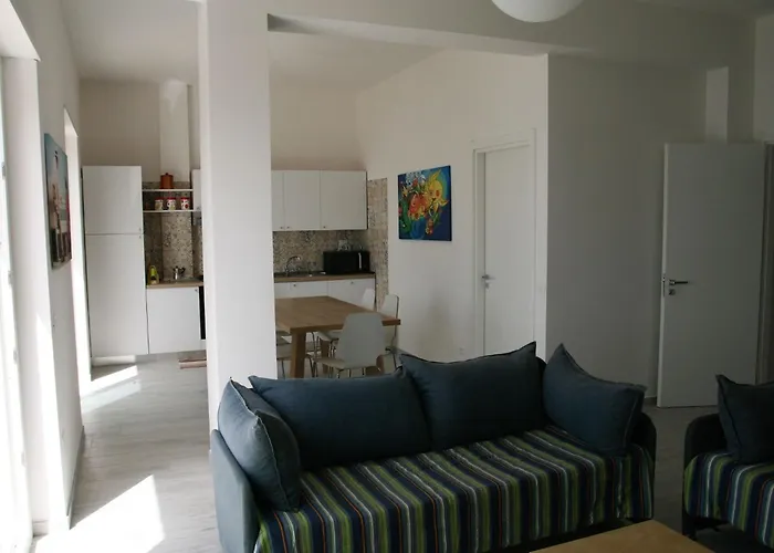 Laura Am - P1 By Interhome Pizzo (Calabria)