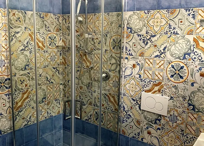 Laura Am - P1 By Interhome *